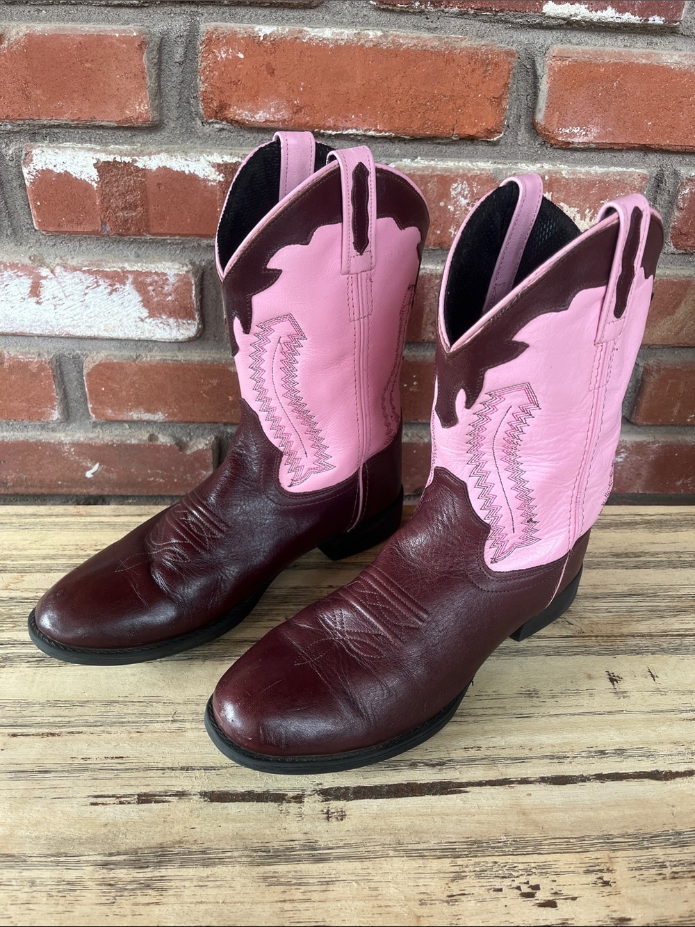 Old West Two-Tone Pink and Burgundy Women's Western Heeled Cowboy 🤠 Boots